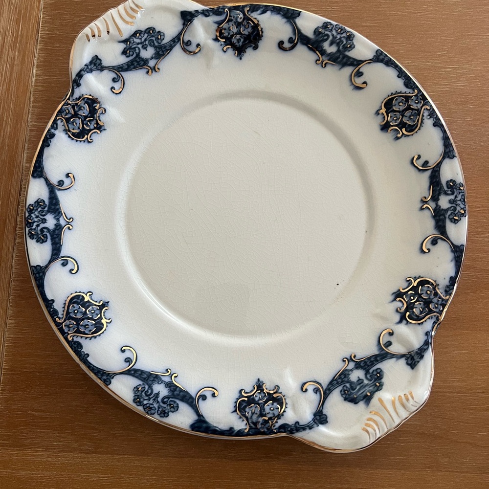 Elegant Blue and Gold Decorative Plate
